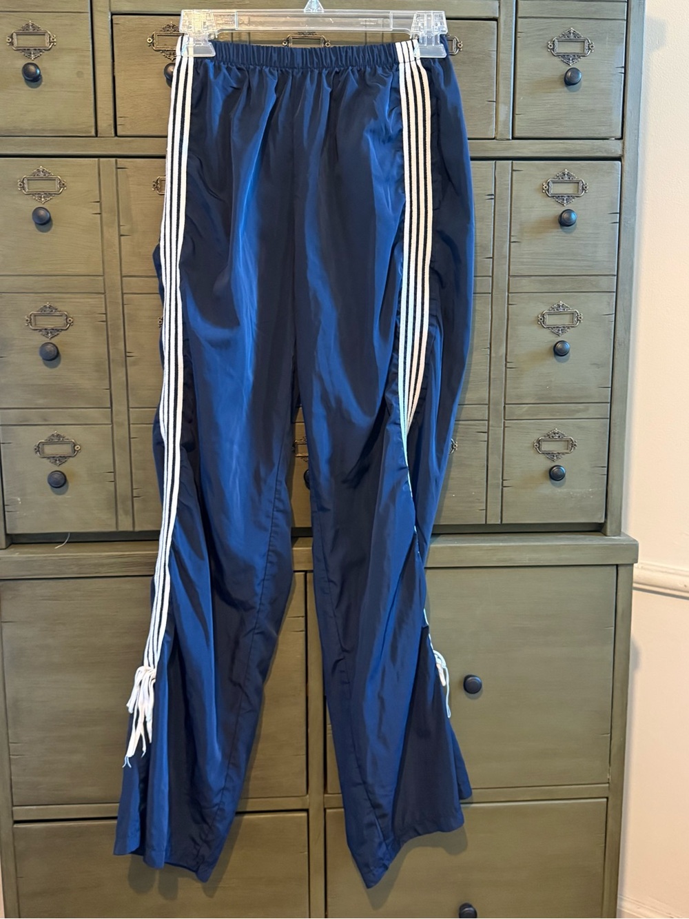 Edikted Athletic Track Pants with Side Stripes and bows - Navy